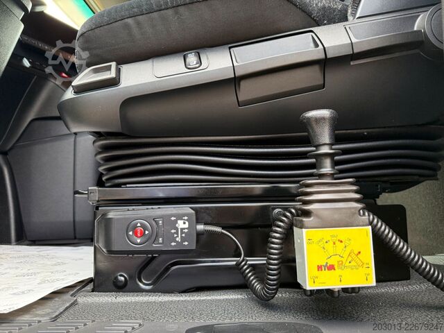 Стандартний тягач MERCEDES-BENZ 1851 4x2 SZM Euro 6 Kipphydraulik