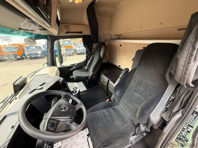 Стандартний тягач MERCEDES-BENZ 1851 4x2 SZM Euro 6 Kipphydraulik