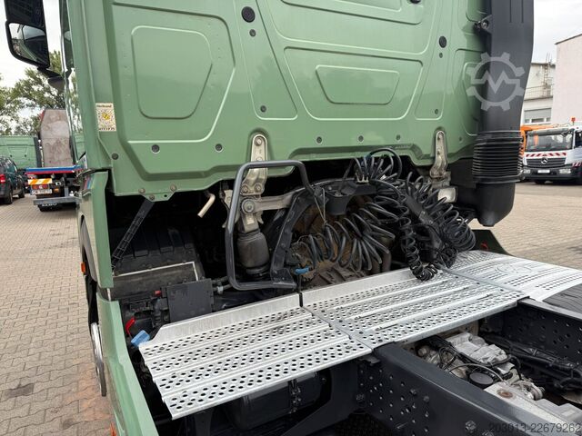 Стандартний тягач MERCEDES-BENZ 1851 4x2 SZM Euro 6 Kipphydraulik
