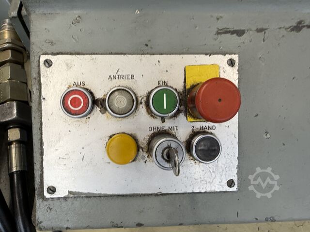 Presă de încercare a instrumentelor HESSMERT HYDR