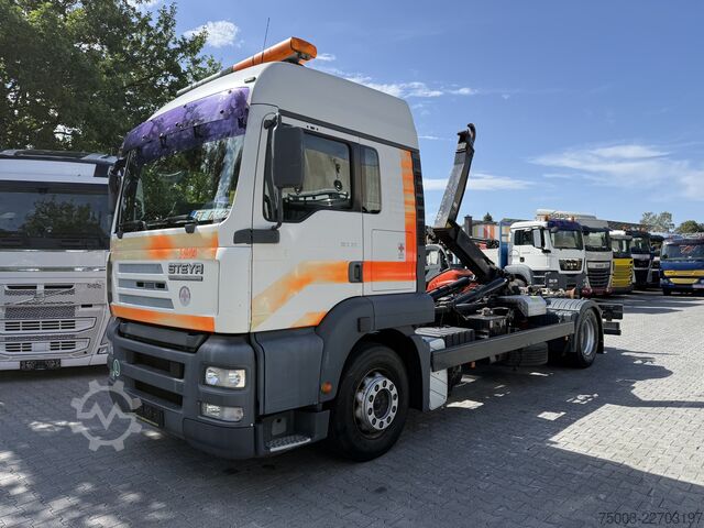 Kipper kamion MAN TGA 18.360 / Steyr 18S36 Rotes Kreuz