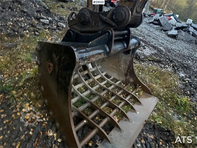 Bager za puzanje Komatsu PC240LC excavator. WATCH VIDEO.