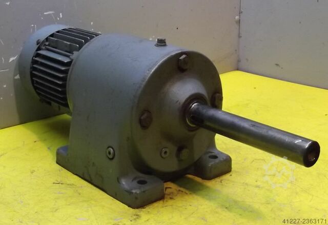 Motor gear 0.25/0.3 kW 20/40 rpm SEW Eurodrive R60DT71D4-2