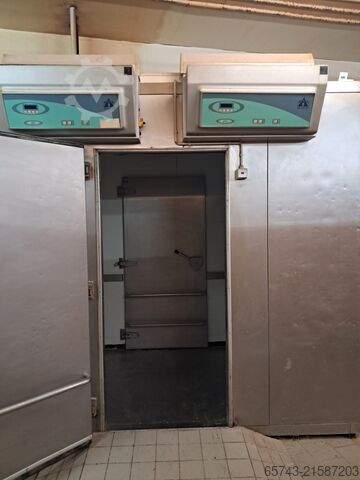 Холодильная камера, морозильная камера Koma RDV