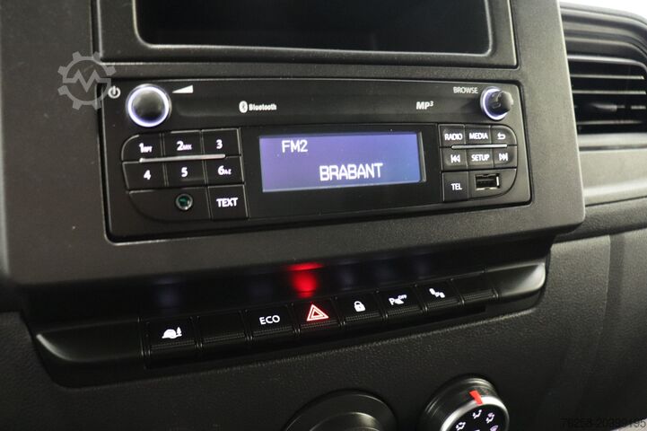 Fourgonnette Renault Master 2.3 dCi 135PK L2H2 EURO 6 - Airco - Crui...