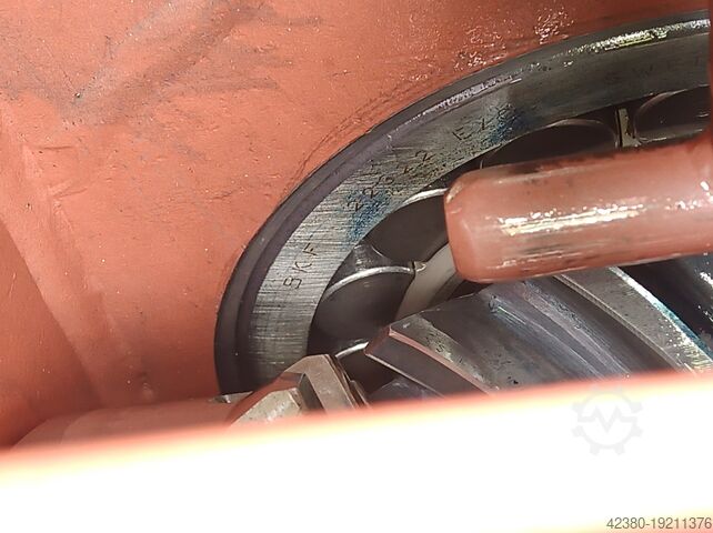 Konusno-spiralni reduktori Industrijski reduktori Flender TGL 37088 14LA0-355x16 el380t