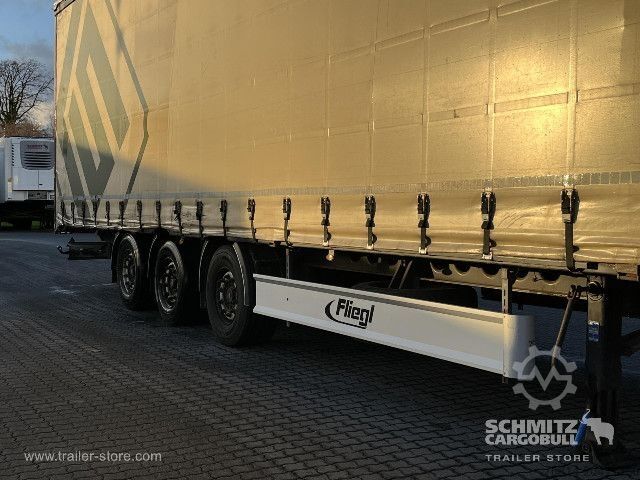 Avatud poolhaagis tentkattega Fliegl Curtainsider Mega