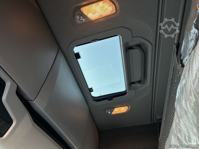 Standard road tractor SCANIA 660S V8 FULL PNEUMATIC 2+2