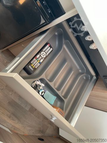 קמפר חצי-אינטגרלי CARADO T 135 Plus | *Wenig km*Viel Ausstattung!*