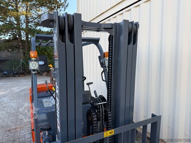 Carretilla elevadora frontal  JX Power CPCD35 / 3.5T Diesel /Sideshift/Freihub
