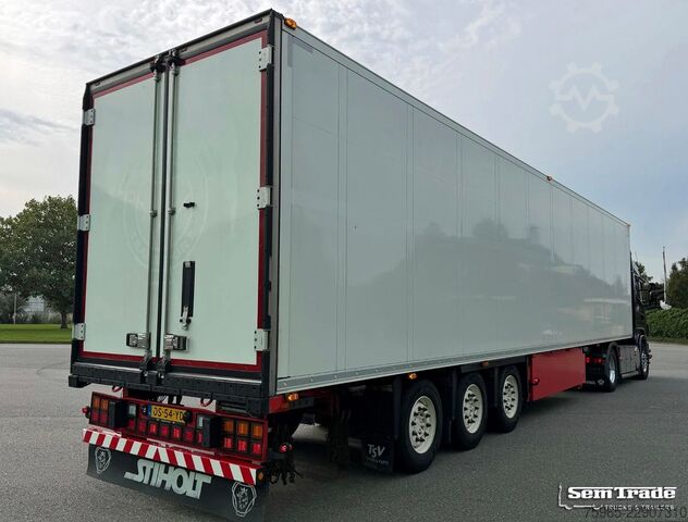 Naczepa chłodnia SCHMITZ CARGOBULL N/A SCB*S3B THERMO KING SLXi SCANDI 270 HOOG BLO