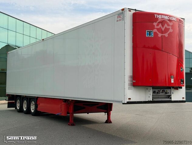 Naczepa chłodnia SCHMITZ CARGOBULL N/A SCB*S3B THERMO KING SLXi SCANDI 270 HOOG BLO