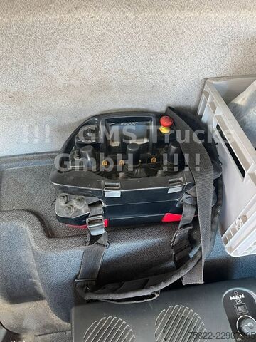Grúa montada en camión MAN TGS 26.480 / 19m Kran Palfinger PK 18502 FUNK