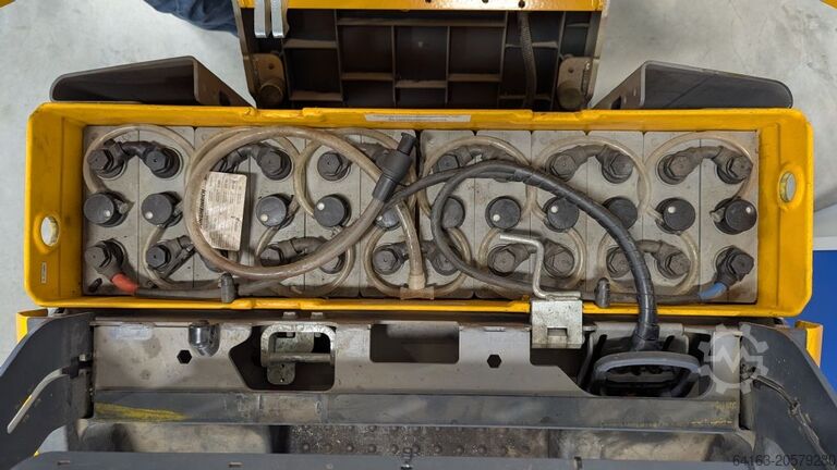 Palešu ratiņi Jungheinrich ECE 225 20 231 54