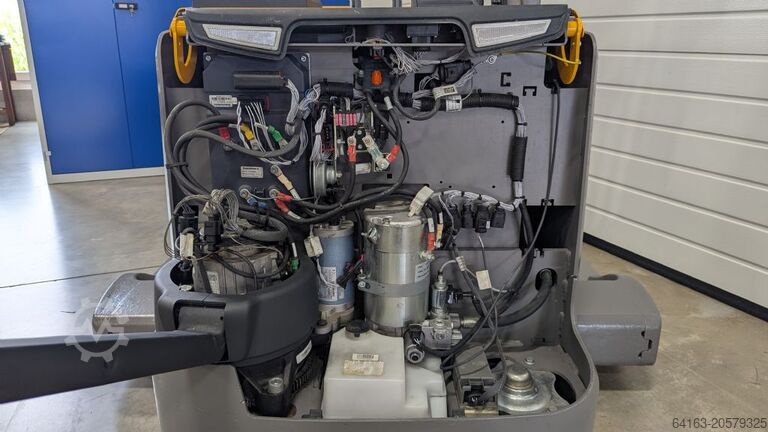 Palešu krāvējs Jungheinrich EJC 214b