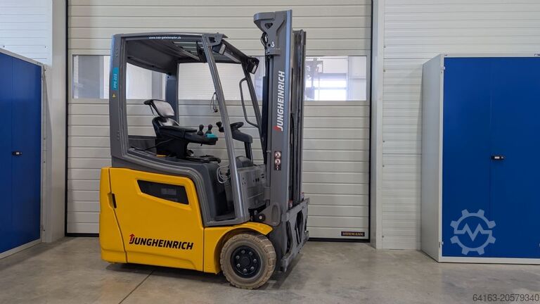 Elektriskais trīsriteņu iekrāvējs Jungheinrich EFG 215 G115-330ZZ