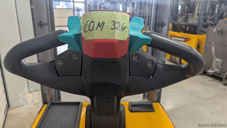 Palešu krāvējs Jungheinrich ERC 214 115 320 ZZ