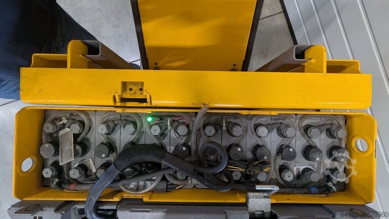 Máy kéo Jungheinrich EZS C40