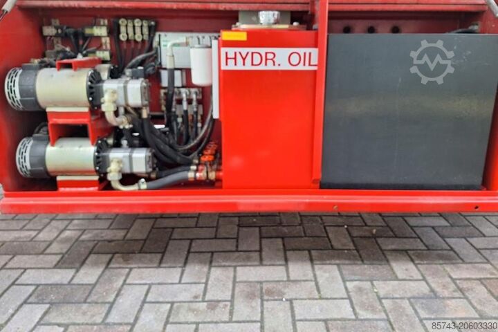 Ψαλίδι ανύψωσης Holland Lift Combistar B-165EL25 Electric, 18.5m Working Height