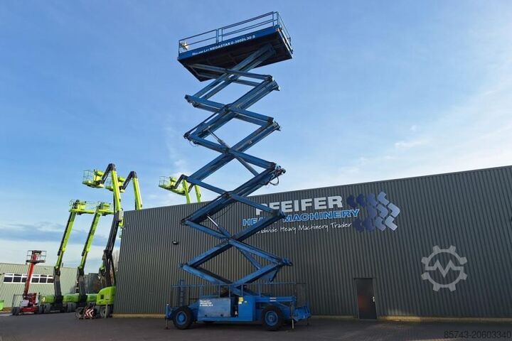 Ψαλίδι ανύψωσης Holland Lift Megastar G300DL30/S Diesel, 4x4x4 Drive, 33.5m Wor