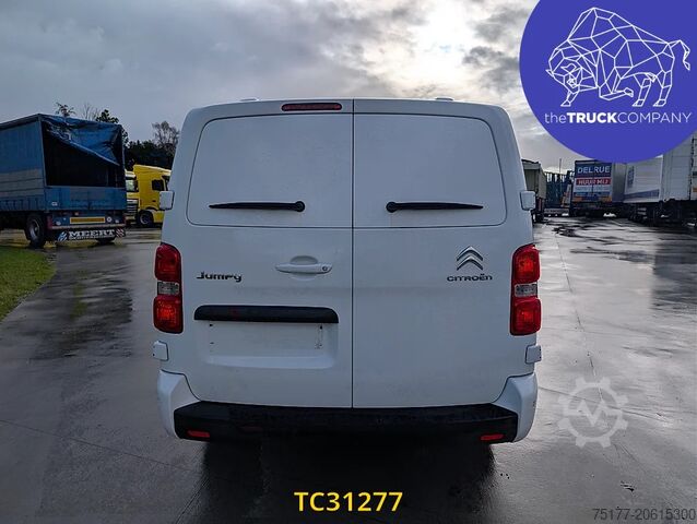 Furgoneta con caja Citroen jumpy