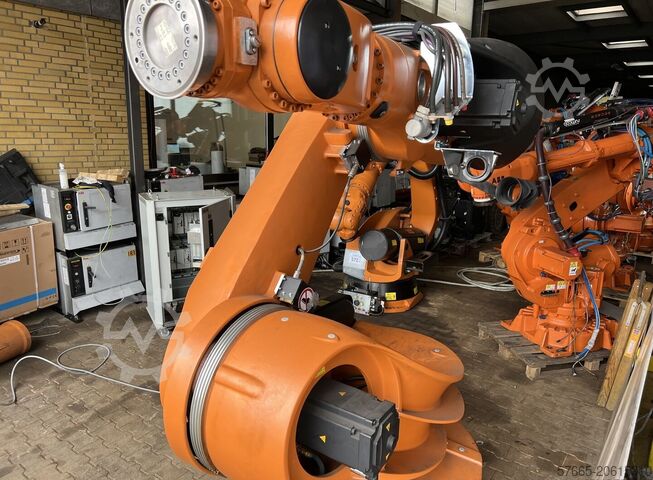 Industrijski robot KUKA KR360-2 KRC2 ED05
