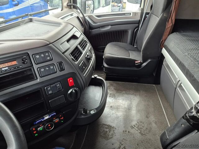 Standardowy ciągnik DAF XF 530 FT SUPER SPACE CAB ZF INTARDER