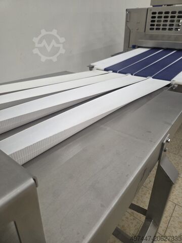 Máquina de croissants de gama media Rademaker Rademaker midrange croissant machine + V moulder