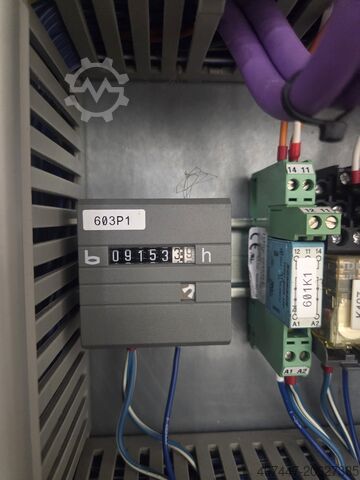 Máquina de croissants de gama media Rademaker Rademaker midrange croissant machine + V moulder