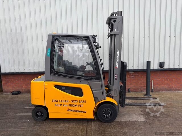 Elektrisk firehjulsgaffeltruck Jungheinrich EFG 425 SP / 3292 Std.