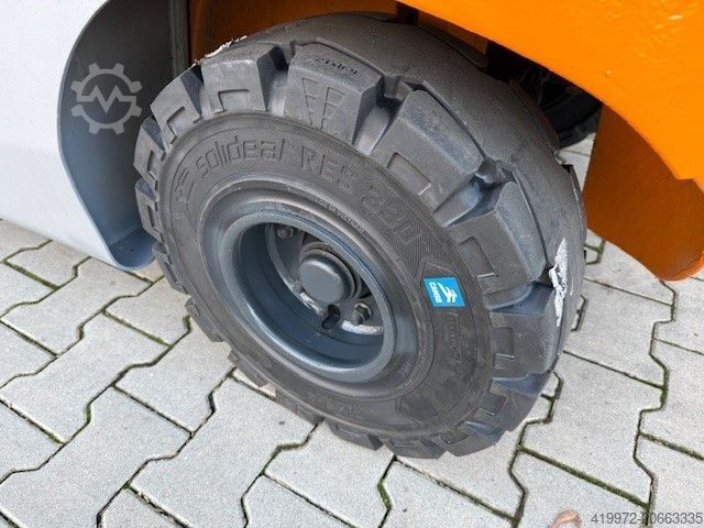 LPG targoncák Still RX70-22T