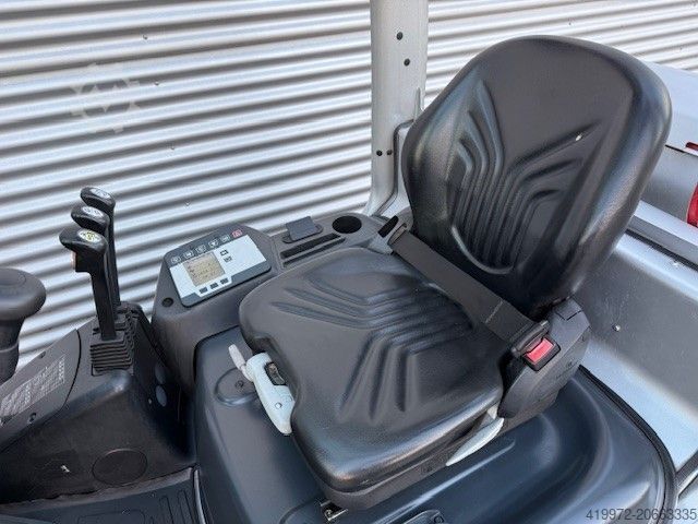 LPG targoncák Still RX70-22T