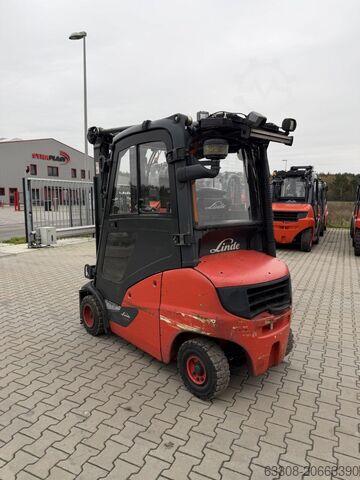 Chariot élévateur à fourche diesel Linde H20D-01