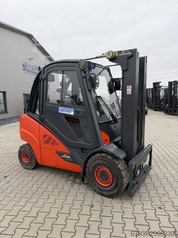 Chariot élévateur à fourche diesel Linde H35D-02
