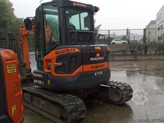 Mini excavator Develon DX50Z-7