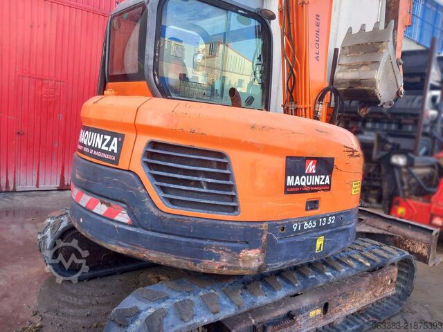 Minikotró Doosan DX85R-3