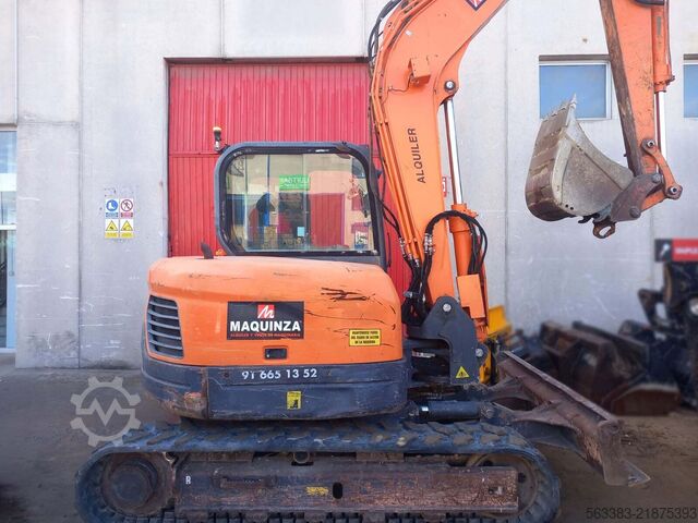 Minikotró Doosan DX85R-3