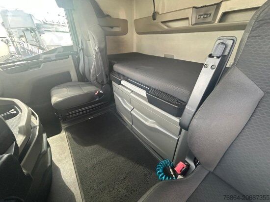 Стандартний тягач MAN TGX 18.510 4X2, XXL, INTARDER, EURO 6 SCHUBBODENHYDRAULIK NEW MODEL TG3