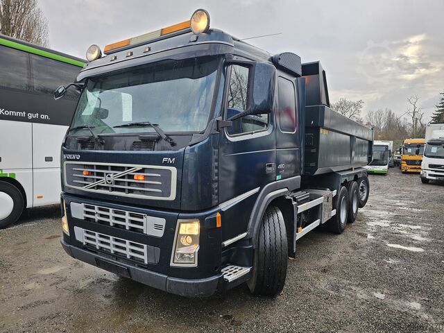 Lastbil med tippflak VOLVO FM-480-37 8x4 Kipper Ad-Blue Lift