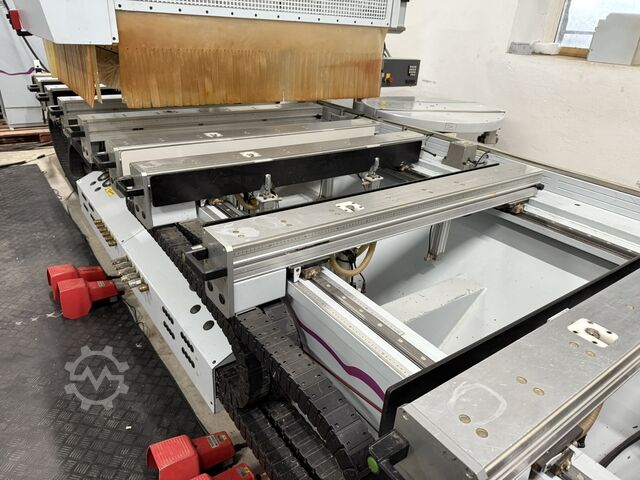 मशीनिंग केंद्र Weeke Optimat BHC 750 Swiss Profiline