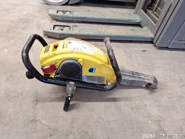 エンジン駆動型ハンマードリル Atlas Copco Cobra TT