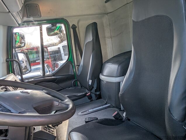 ボックス型トラック Volvo FL-280 4x2 16Tons EURO5 Portaltüren