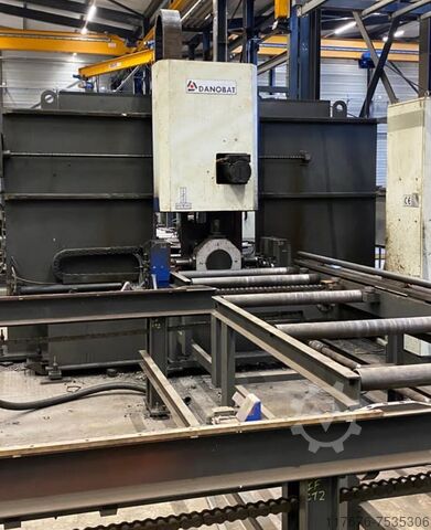 LÍNEA DE CORTE Y TALADRADO CNC Danobat UT4 104.CPI