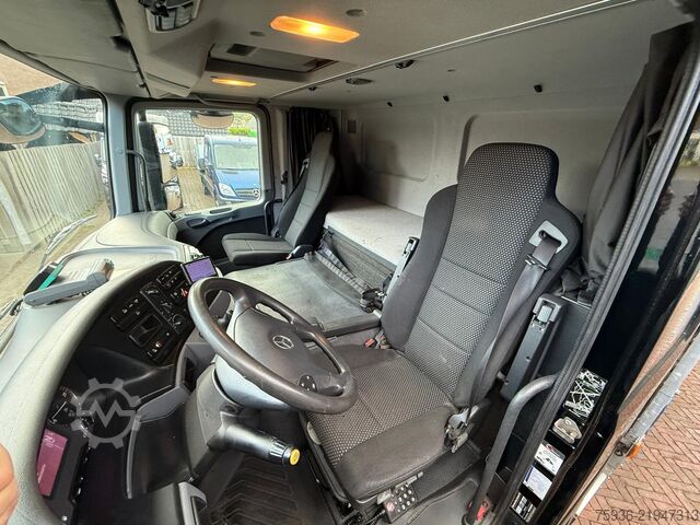 Car carrier van Mercedes-Benz Actros 1836 Rolfo Autotransporter 5 Lader Winch...
