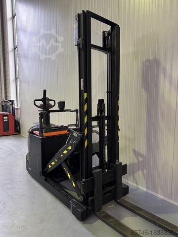 SPE 120 XR * DEMO !! Reach-mast + tippbare gafler !! TOYOTA SPE 120 XR *  DEMO !! REACH - MAST  +  Tilting Forks !!