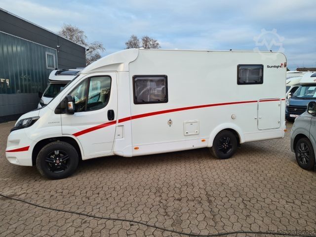 Polointegrovaný obytný vůz SUNLIGHT V 66 TV Sat Solar Navi
