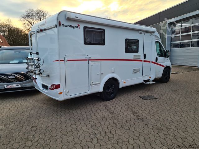 Polointegrovaný obytný vůz SUNLIGHT V 66 TV Sat Solar Navi