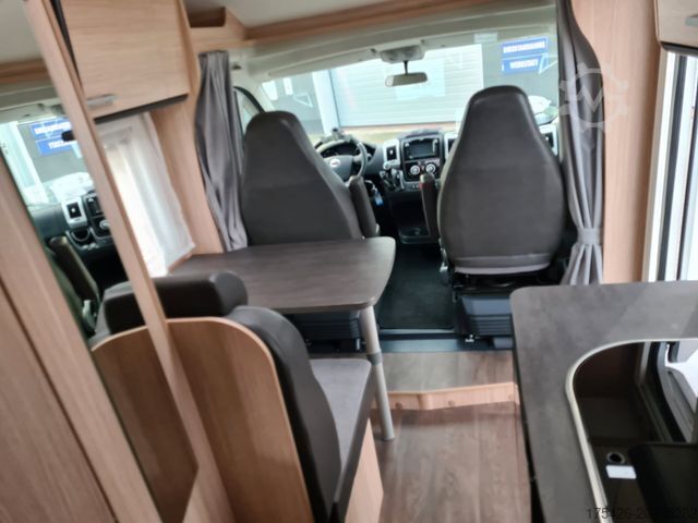 Polointegrovaný obytný vůz SUNLIGHT V 66 TV Sat Solar Navi