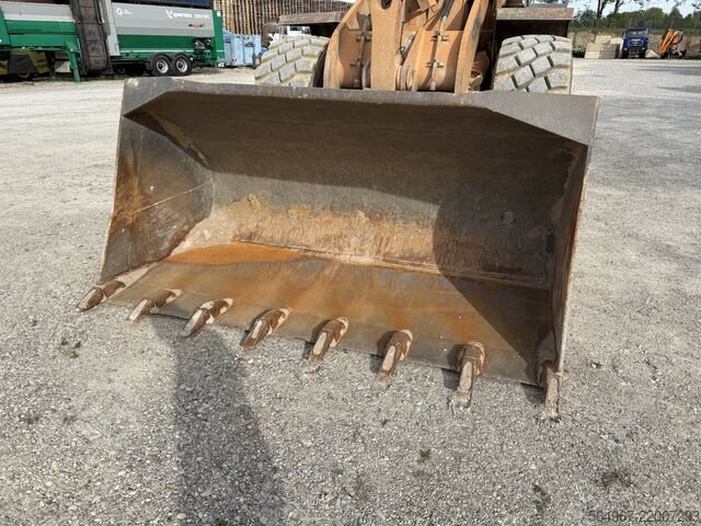 Loader Case 821C Radlader Klima Zentralschmierung