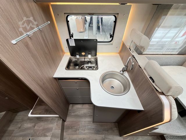 Teilintegriertes Wohnmobil CARADO pro+ T 447 AKTIONSPREIS
